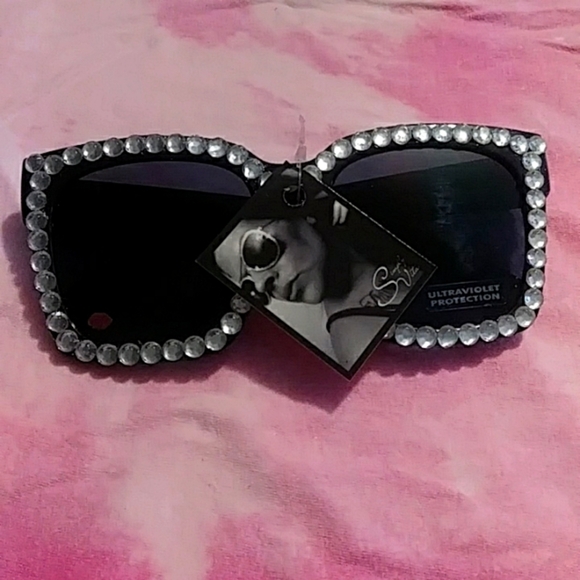 SimplyVita Old Hollywood Collection - Picture 2 of 3